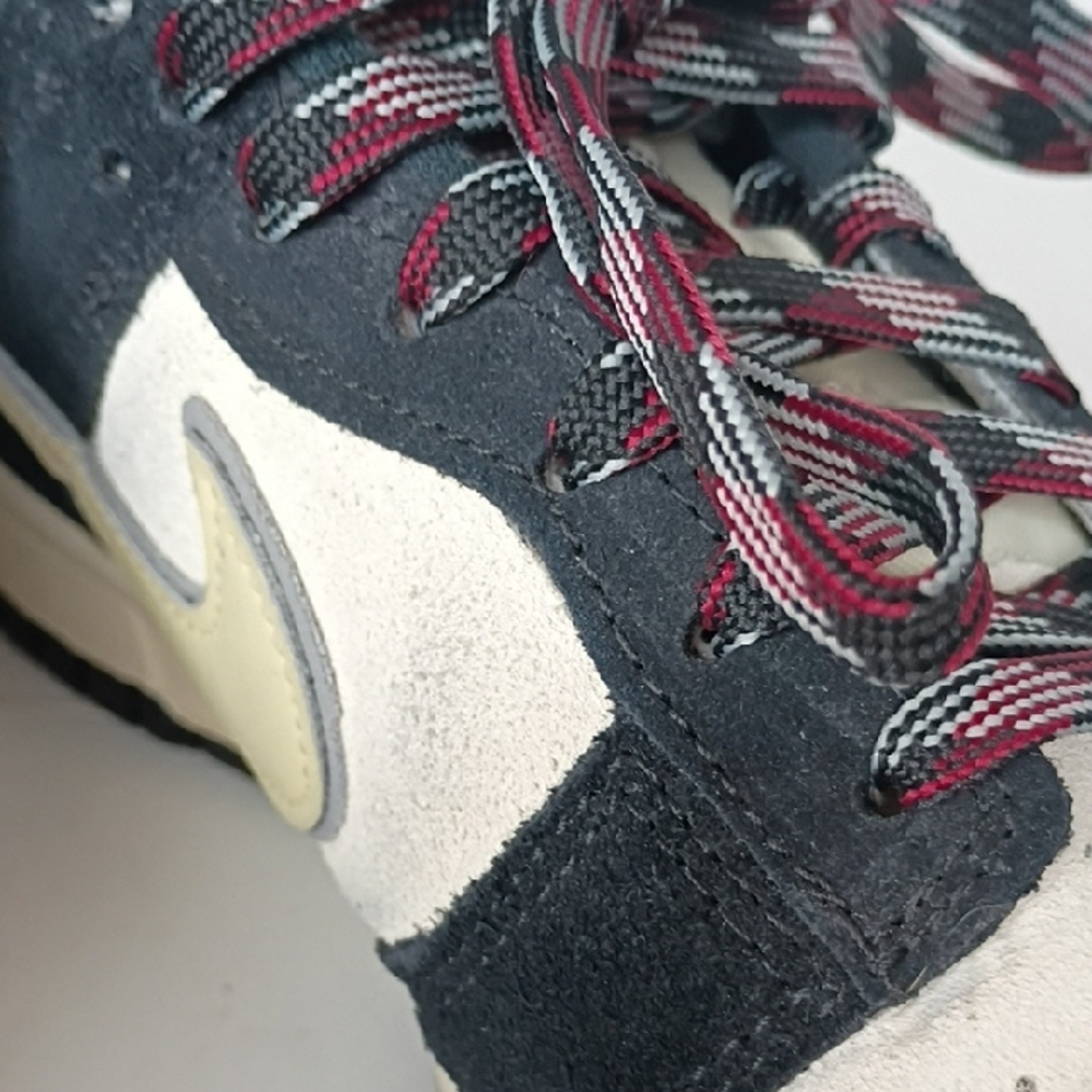Nike Dunk Low LX 'Black Suede' sneakers Size 8 Black/Team Gold-Coconut Milk - Picture 9 of 13